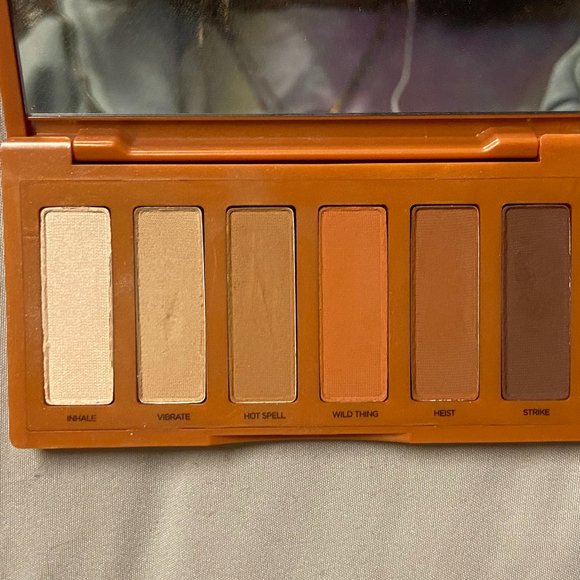 Naked Heat Mini + ELF Hot Jalapeno palette - Picture 4 of 5